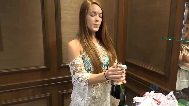 Smoking hot Kimberly Brix takes a deep creampie