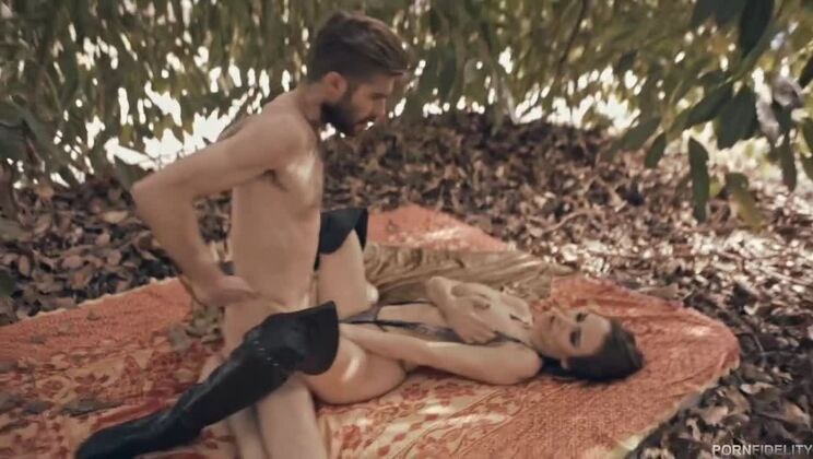 Tattooed Temptress Sandee Westgate and Jared Grey's Adventure