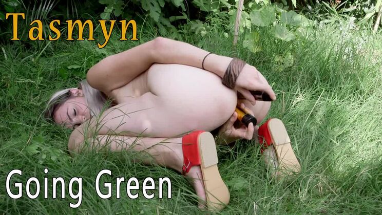 Tasmyn's Wild Green Ride: Amateur Blonde Solo