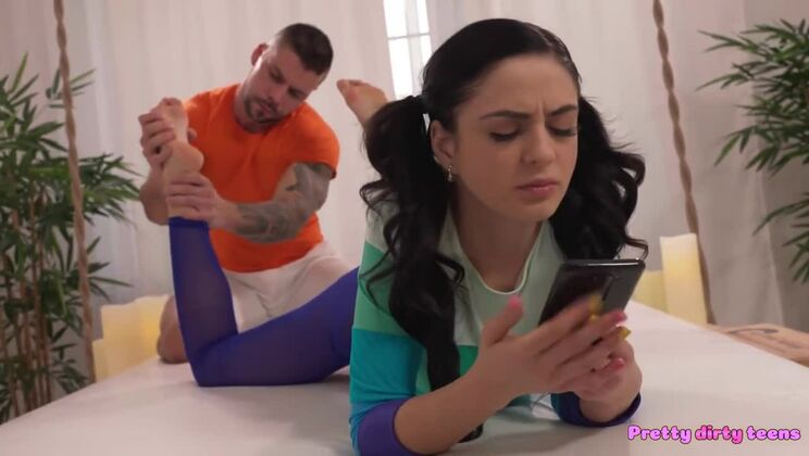[PrettyDirtyTeens] - Brunette Teen Mia Trejsi Fucked During Massage - Mia Trejsi