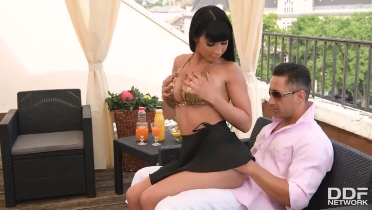 Fantasy Cabana with Valentina Ricci and Big Boobs