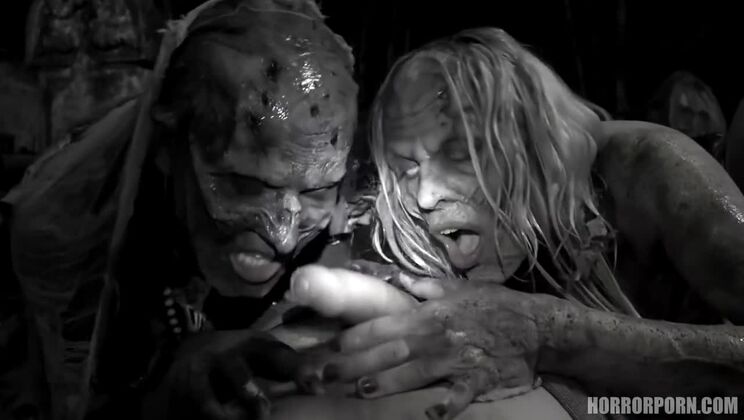 Zombie Fetish Horror Fuck