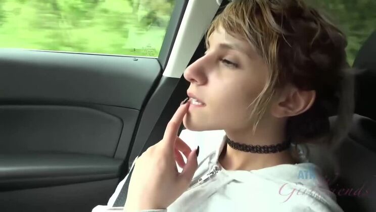 Day Out with Hime Marie: Pussy Playtime Fun