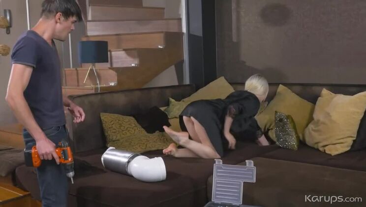 Blonde Babe Angie Lynx Takes Deepthroat