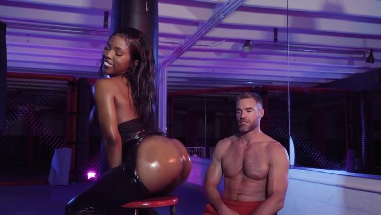 Big Breast Ebony Babe Fucks