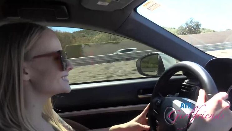 Blonde Babe Paris White Gets Fingers Outdoors