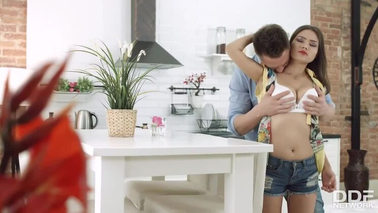 European Girl's Hardcore Kitchen Sex and Pussy Licking