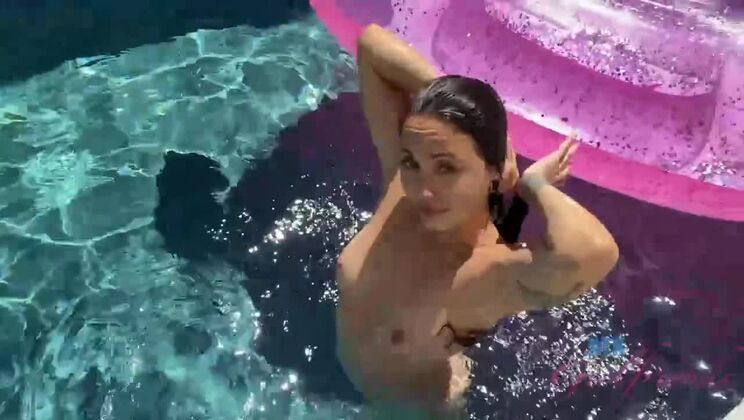 Mi Ha Doan's Girlfriend Gets Played by Mi