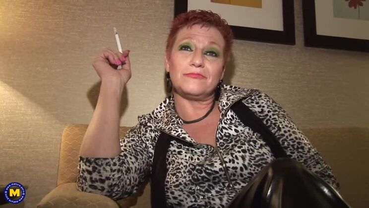 BBW Redhead in Lingerie Gets Cum on Face