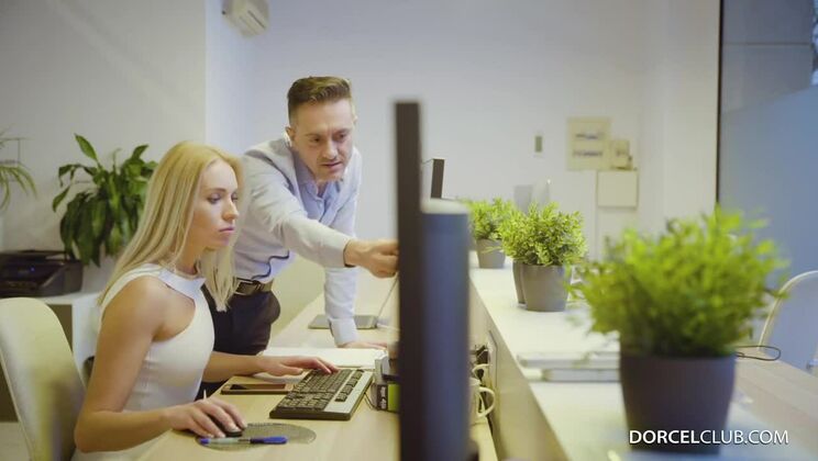 High Heels and Seduction with Angelika Grays