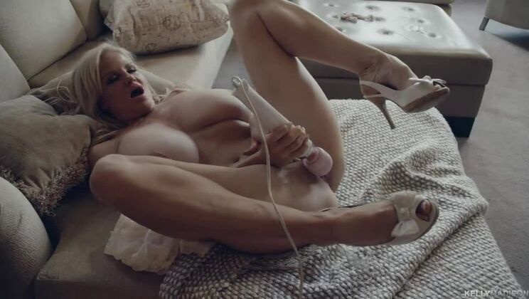 Mature Woman Kelly Madison Enjoys Vibrating Toys