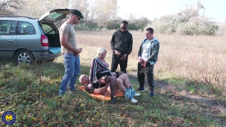 Amy Can't Get Enough - 4 Men Gangbang