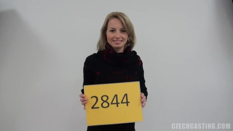 Blonde Jana in Czech Casting