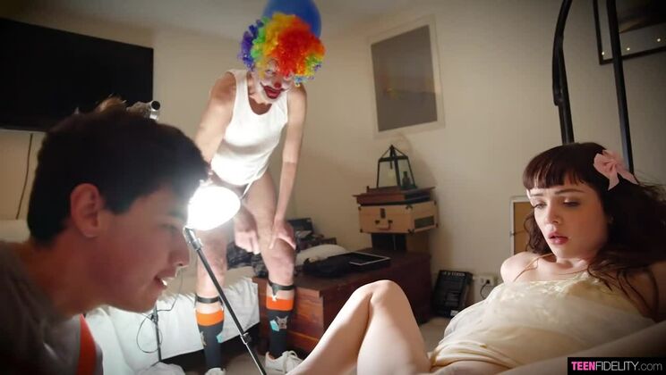 Aliya Brynn - Redhead Morning Bang