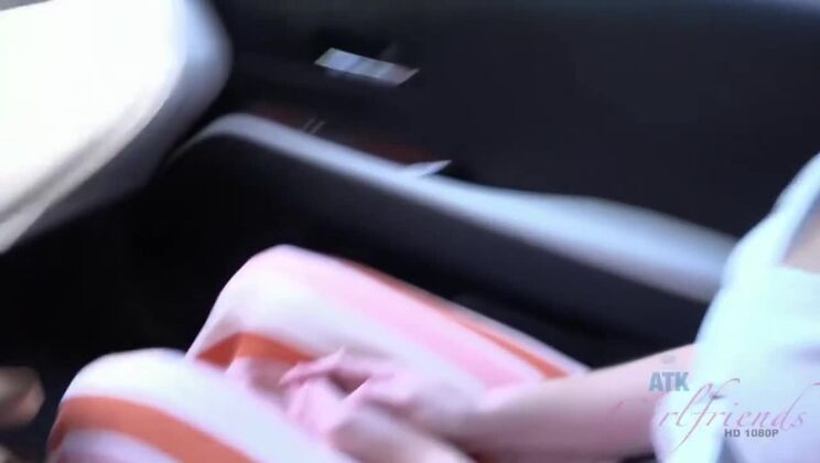 [ATKGirlfriends] - Natalia Queen Takes You on a Naughty Stargazing Tour - Natalia Queen