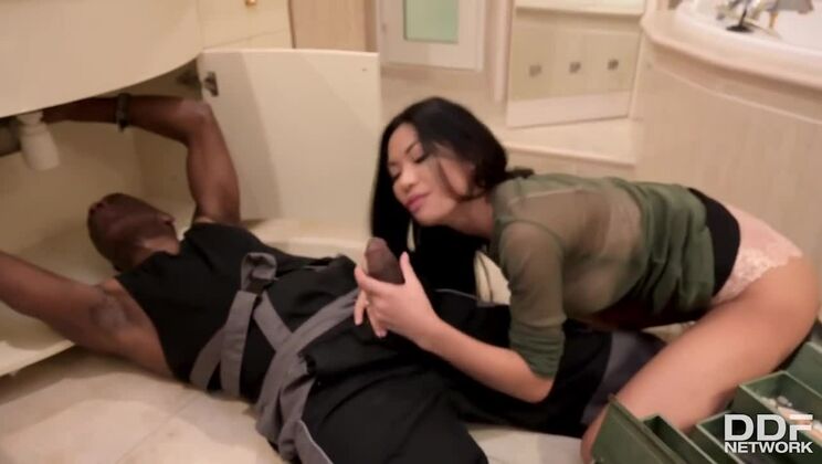 Polly Pons Enjoys Big Tits and Big Cock