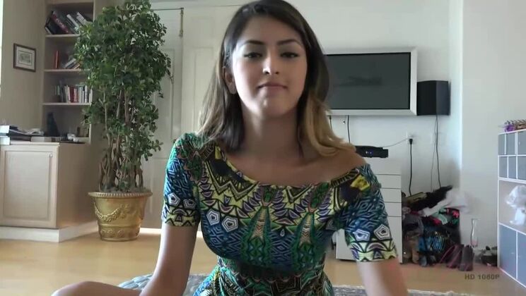 Sophia Leone: Brunette with a Foot Fetish Fantasy