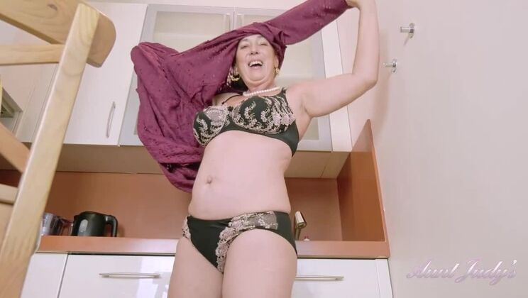 Brunette Esmerelda's Solo High Heels Adventure