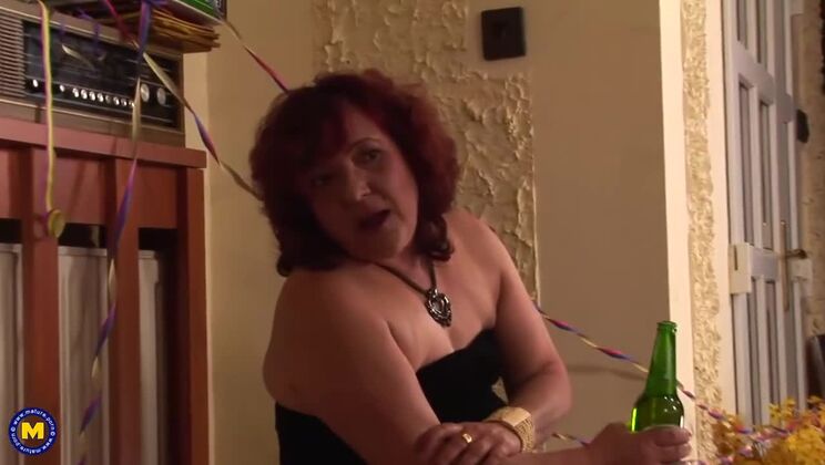 Sybille and Marni - Hot Lesbian Pussy Eating