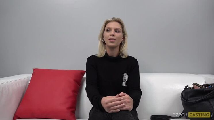Czech Casting with Blonde Vendy: Pleasing