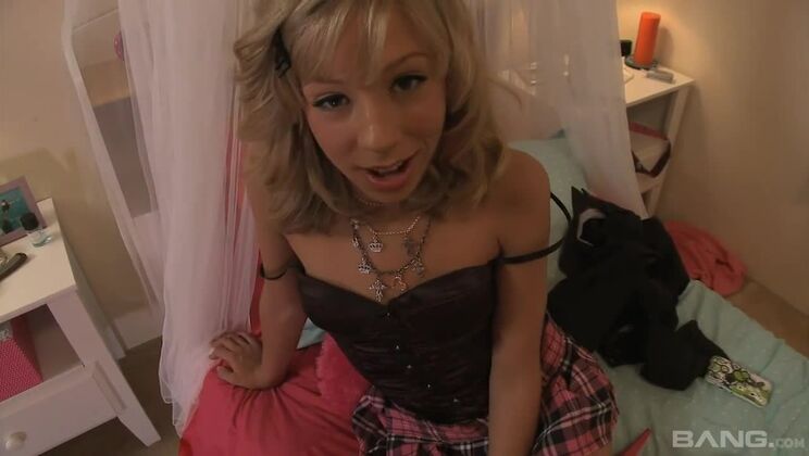 Chastity Lynn's Raw Sex Ends with Cum on Her Face