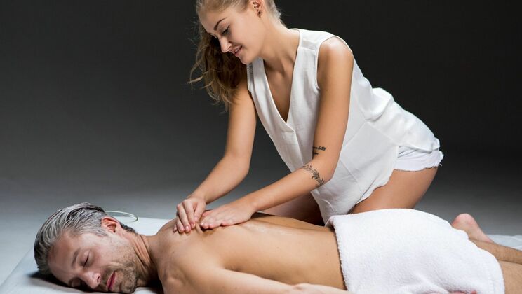 Double Cum Massage for Blonde Tiffany Tatum