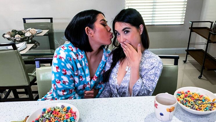 [MyPervyFamily] - My Stepmother's Naughty Daughters - Mina Moon - Emerald Loves