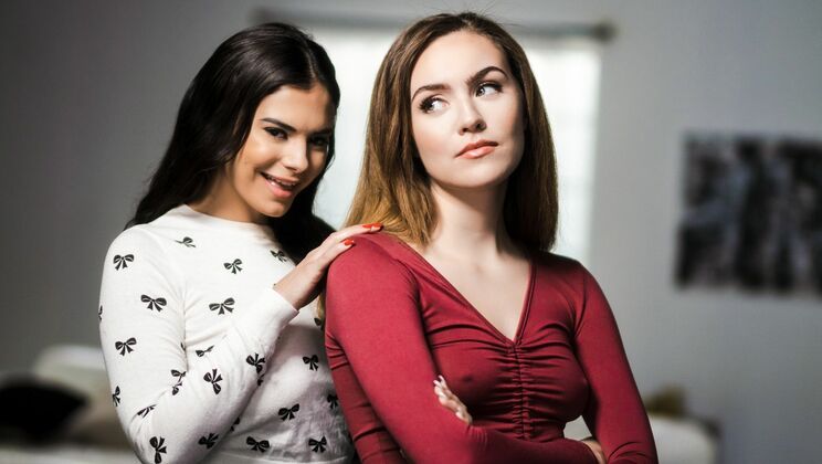 Finger Fun with Freya and Violet