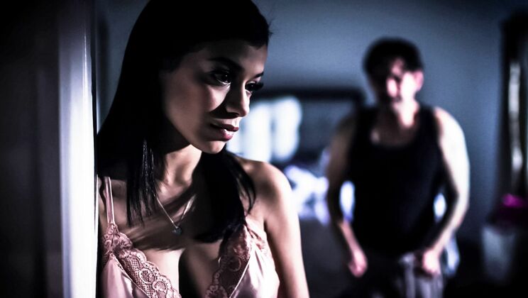 Brunette Teen Gets Fisted