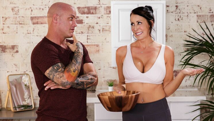 Reagan Foxx Sucks and Fucks!