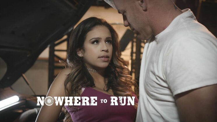 Old Man Derrick Pierce Fucks Young Autumn Falls