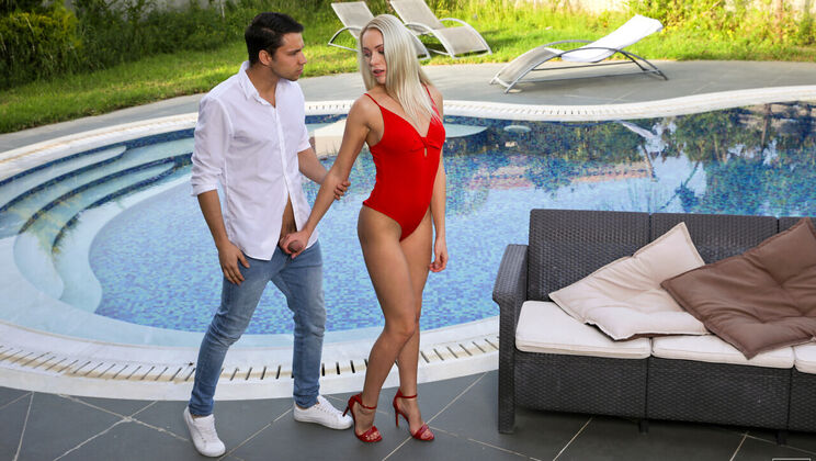 [NubileFilms] - Outdoor Blowjob with European Couple - Angelika Grays - Oliver Trunk