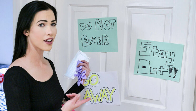 Tight Spot POV with Diana