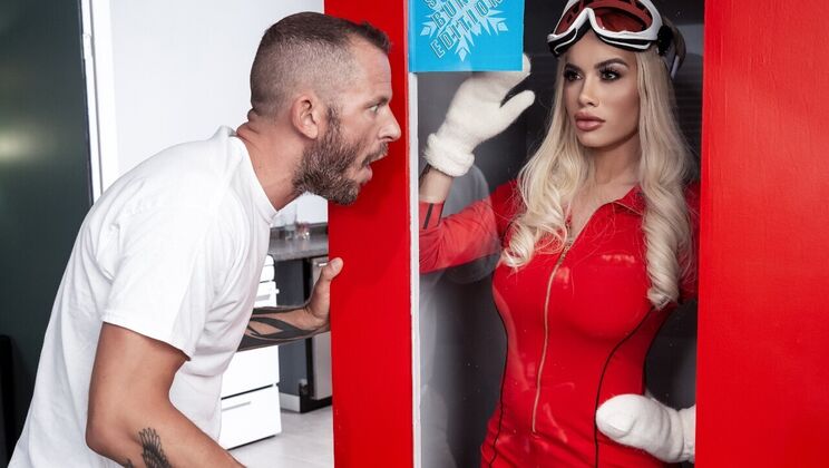 Blonde Bombshell's Dirty Birthday Gift