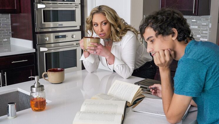 [LilHumpers] - Wet and Wild: Eva Notty's Bathroom Encounter - Eva Notty - Ricky Spanish