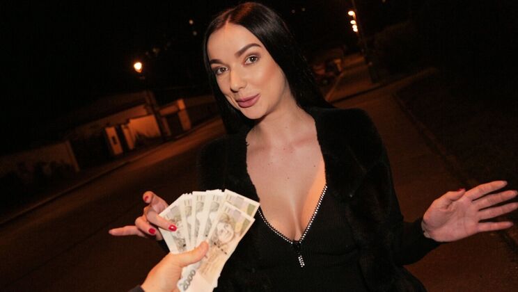 Lady Gang's Big Tits Blowjob