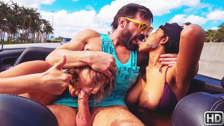 Public Sex with Squirting and Cumshot