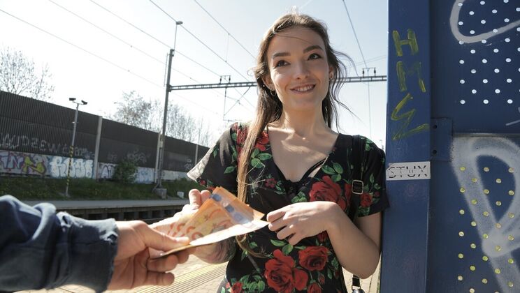 [PublicAgent] - Reverse Cowgirl Outdoor Sex with Max Dior - Max Dior - Kylie Nymphette