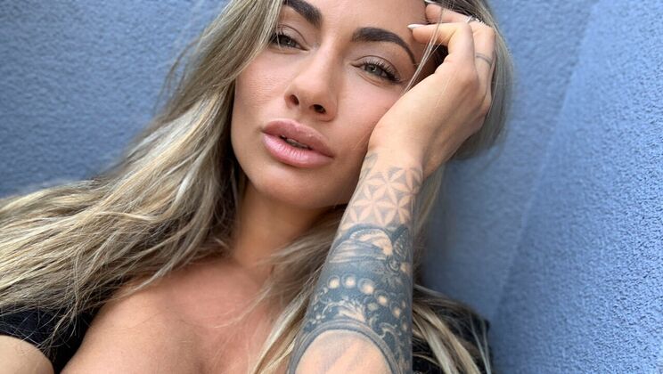 [FakeHubOriginals] - Hot Blonde Michaela Isizzu Masturbates on Balcony with Big Tits Out - Michaela Isizzu