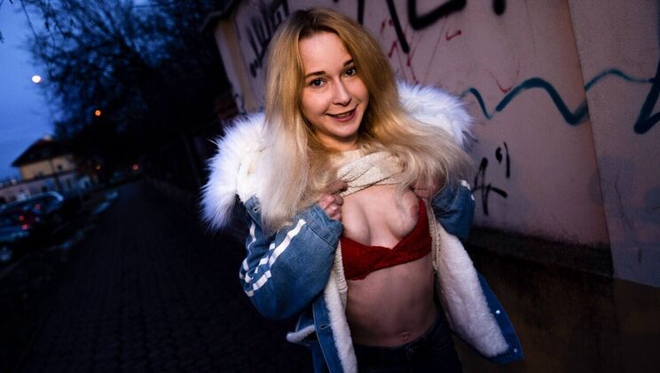 Russian Blonde Facial