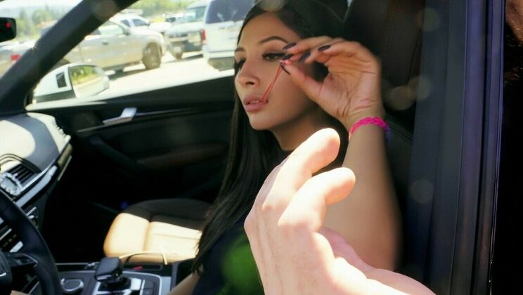 Gianna Dior’s Big Natural Tits Bounce in Cowgirl Ride