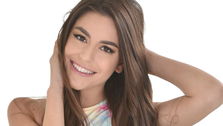 Arielle Faye's Step Fantasy Desire