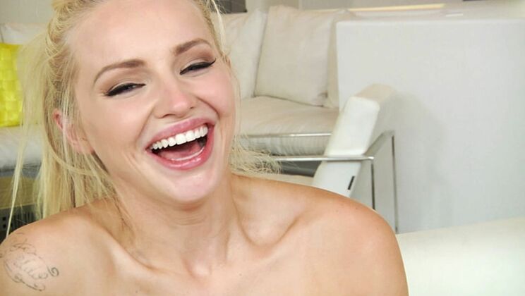 [HardX] - Blonde and Beautiful: Staci Carr BTS - Staci Carr