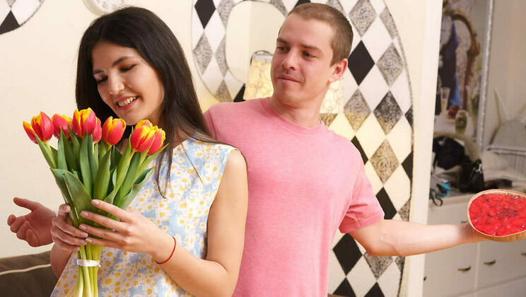 Parish Shine's Shaved Pussy Pleasures