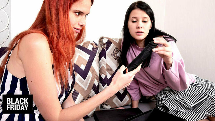 Black Friday Lesbian Unboxing: Sex and Toys
