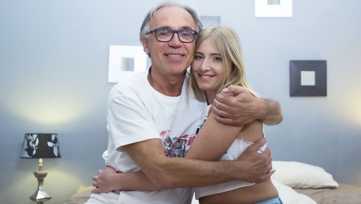 [Oldje] - Miles Fucks Blonde with Magic Hands - Aria Logan - Miles