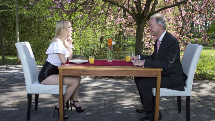 [Oldje] - Pre-Conference Handjob with Cum Swallowing - Kira Thorn - Boris