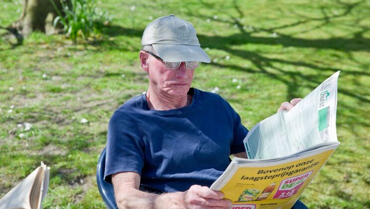 [Oldje] - Rich Young Blonde Gets Gangbanged - John - Vinna Reed - David - Hugo - Jan - Jean Claude - Francis