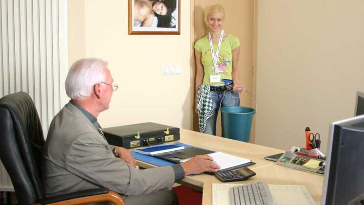 Blonde Cleaning Maid Barry Fucks