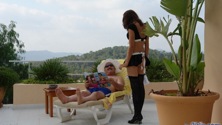 Cum Swallowing and Pussy Licking in Hotel